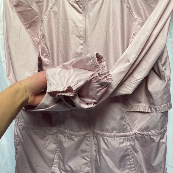 Apana Lightweight Windbreaker Jacket - Picture 9 of 11